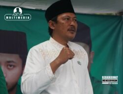 Wali Santri, RKH Makki Nasir Ajak Doakan Tim Evakuasi Korban Musibah Pesantren Al-Khoziny dan Bijak Bermedsos